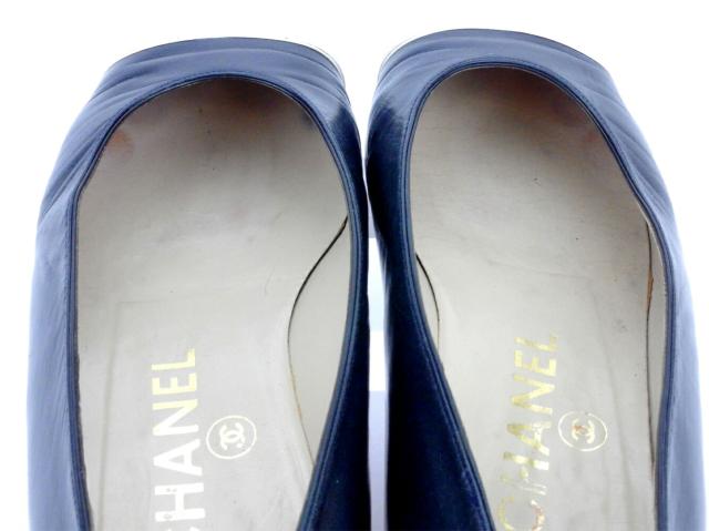 【30％OFF★週末タイムセール】シャネル CHANEL パンプスバイカラー ♯35ハーフEF ラウンドトゥ ネイビー ホワイト 白 レディース 中古_5