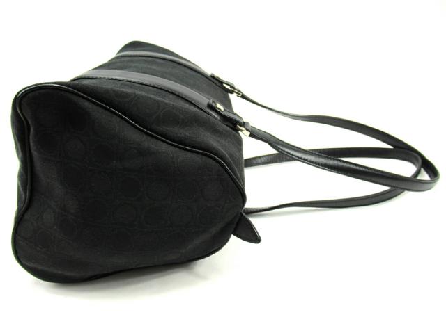 【30％OFF★週末タイムセール】サルヴァトーレフェラガモ Salvatore Ferragamo ショルダーバッグガンチーニ ブラック レディース 中古_4
