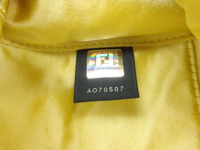 【GWタイムセール】フェンディ FENDI ハンドバッグミラー付き ボックス型 イエロー シルバー レディース 中古_10