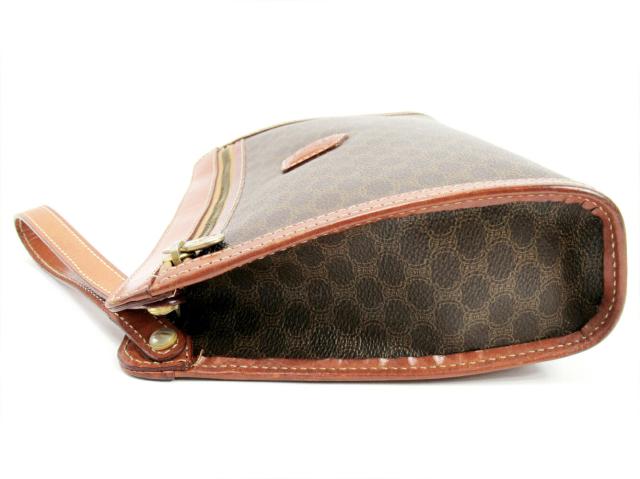 【30％OFF★土日ひと休み大売り出し】セリーヌ CELINE クラッチバッグマカダム 赤銅色 レディース 中古