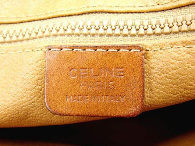 【30％OFF★土日ひと休み大売り出し】セリーヌ CELINE クラッチバッグマカダム 赤銅色 ベージュ レディース 中古