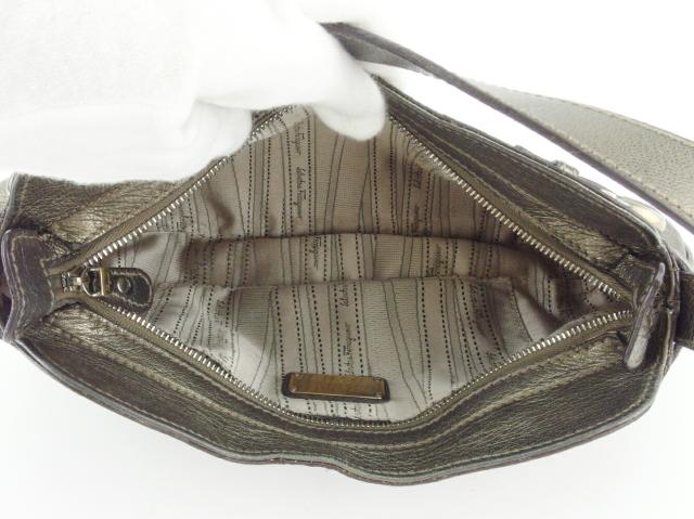 サルヴァトーレフェラガモ Salvatore Ferragamo ショルダーバッグガンチーニ ゴールド ブラウン系 レディース 中古_6
