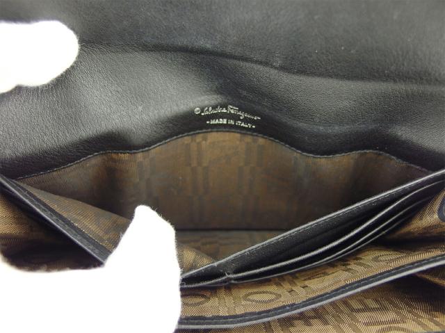 【30％OFF★週末タイムSALE】サルヴァトーレフェラガモ Salvatore Ferragamo 長財布ガンチーニ柄 ブラック シルバー レディース 中古_6