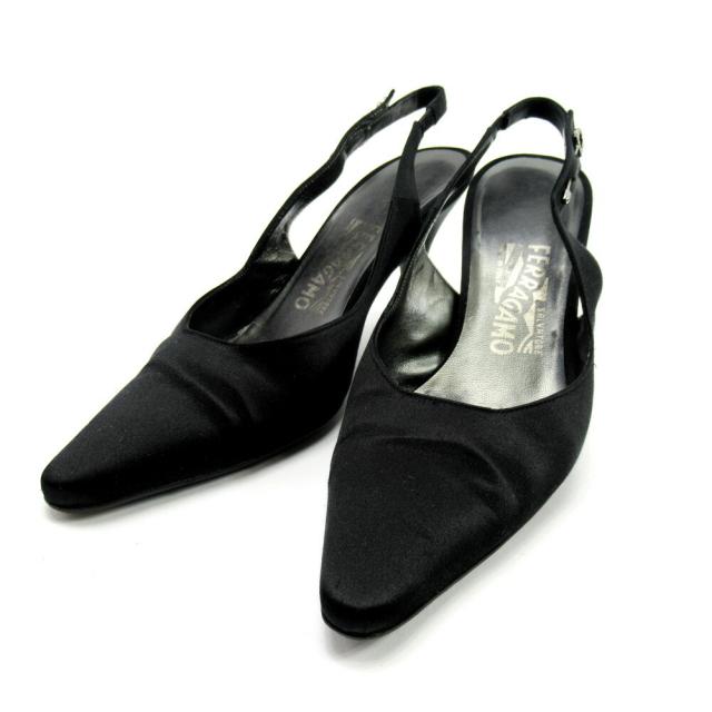 【BIGお買い物ラリー★30%OFFセール中】サルヴァトーレフェラガモ Salvatore Ferragamo パンプスガンチーニ #7 ブラック レディース 中古