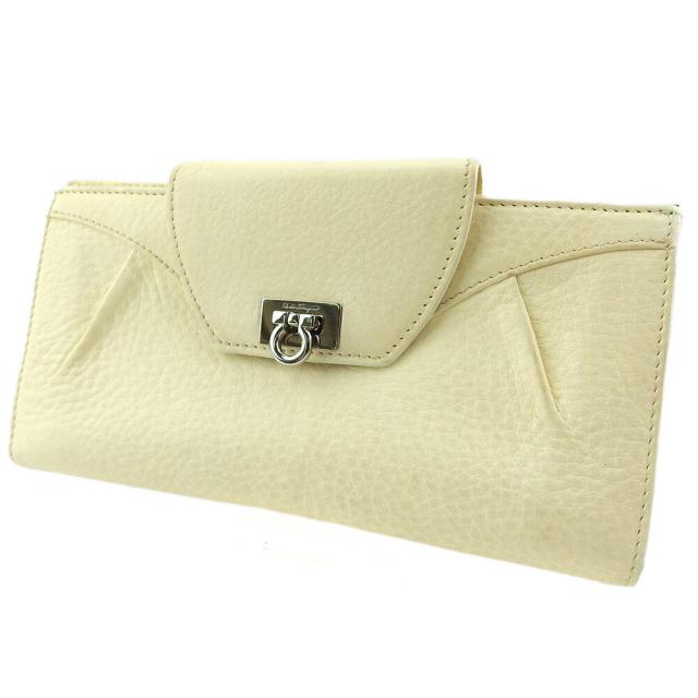 【BIGお買い物ラリー★30%OFFセール中】サルヴァトーレフェラガモ Salvatore Ferragamo 長財布ガンチーニ ホワイト 白 ベージュ シルバー レディース 中古