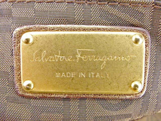 【GWタイムセール】サルヴァトーレフェラガモ Salvatore Ferragamo トートバッグガンチーニ ゴールド レディース 中古_7