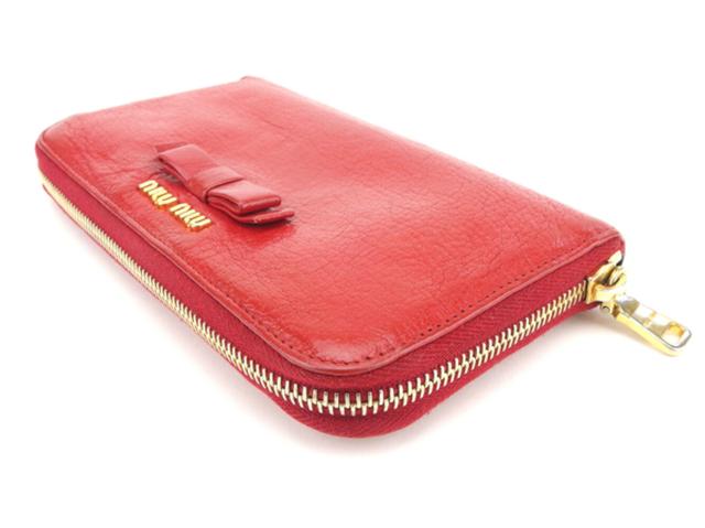 【X'masセール★30%OFF】ミュウミュウ MIUMIU 長財布リボンモチーフ ベージュ レディース 中古 X'masセール☆30%OFF】ミュウミュウ MIUMIU 長財布リボンモチーフ