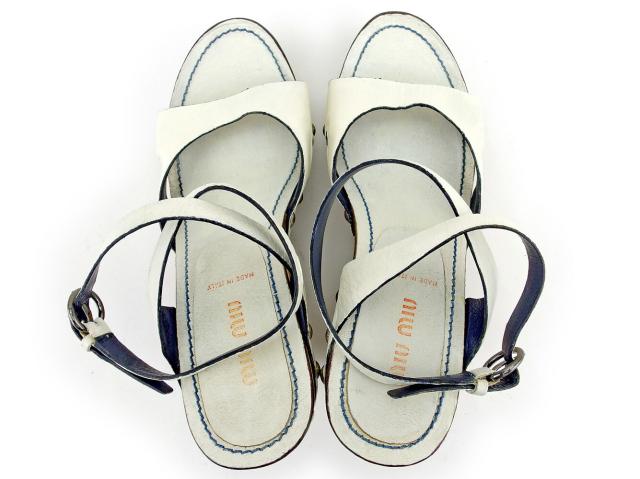 【30％OFF★週末タイムセール】ミュウミュウ MIUMIU サンダルクロスデザイン ♯37 コルクウェッジソール ホワイト 白 シルバー ベージュ系 レディース 中古_1