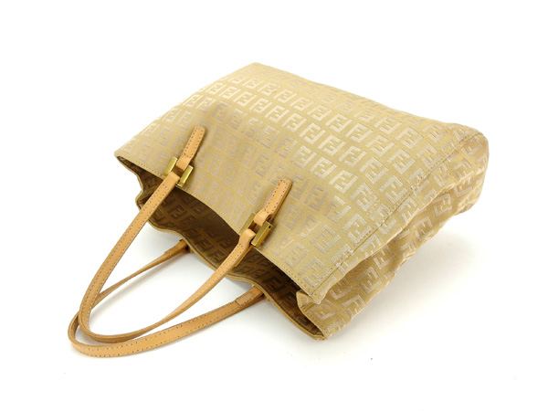 【30％OFF★週末タイムSALE】フェンディ FENDI トートバッグズッカ ベージュ レディース 中古_2