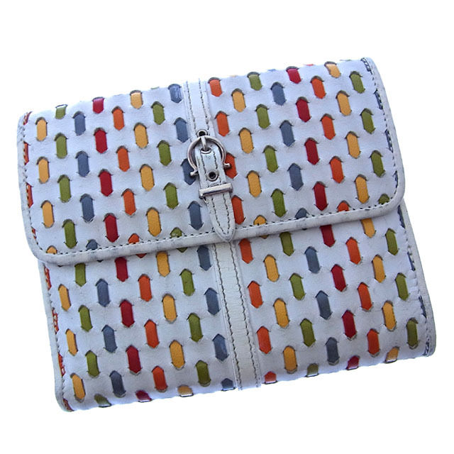 【X'masセール★30%OFF】サルヴァトーレフェラガモ Salvatore Ferragamo 二つ折り財布ガンチーニベルト カラーライン入り ホワイト×シルバー系 レディース 中古