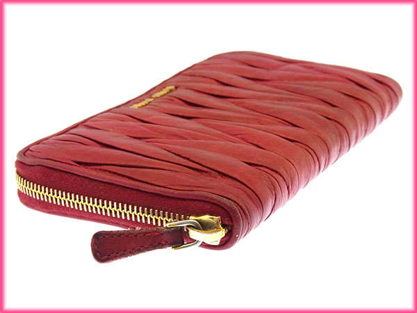 【GWタイムセール】ミュウミュウ MIUMIU 長財布マテラッセ ロゴ入り レッド×ゴールド レディース 中古_4