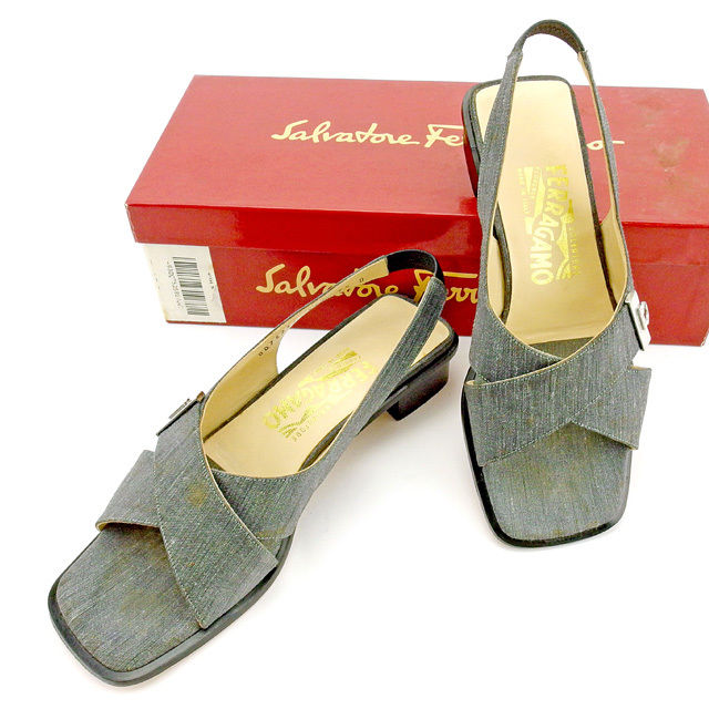 【BIGお買い物ラリー★30%OFFセール中】サルヴァトーレフェラガモ Salvatore Ferragamo サンダルガンチーニ金具 ♯6ハーフD クロスデザイン グレー×シルバー系 レディース 中古