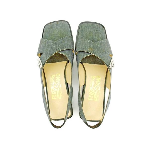 【週末セール★30％OFF】サルヴァトーレフェラガモ Salvatore Ferragamo サンダルガンチーニ金具 ♯6ハーフD クロスデザイン グレー×シルバー系 レディース 中古_1