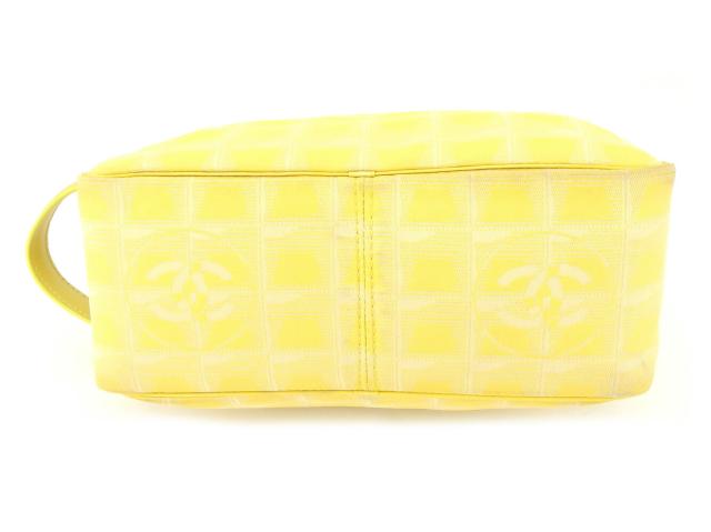 【30％OFF★土日ひと休み大売り出し】シャネル CHANEL クラッチバッグニュートラベルライン 黄色 レディース 中古
