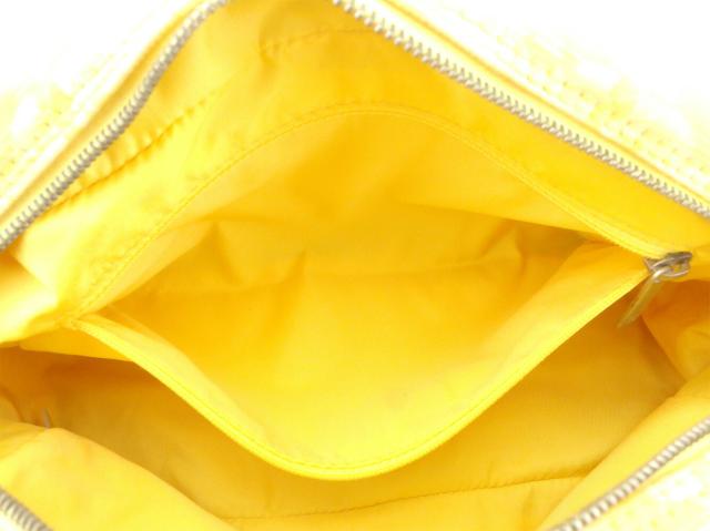 【30％OFF★土日ひと休み大売り出し】シャネル CHANEL クラッチバッグニュートラベルライン 黄色 レディース 中古