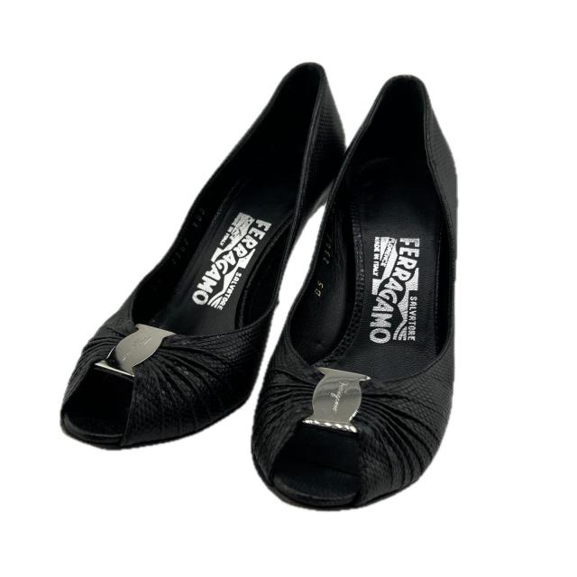 【BIGお買い物ラリー★30%OFFセール中】サルヴァトーレフェラガモ Salvatore Ferragamo パンプスピンヒール/オープントゥ ヴァラリボン ブラック/シルバー レザー JP23.5 レディース 中古