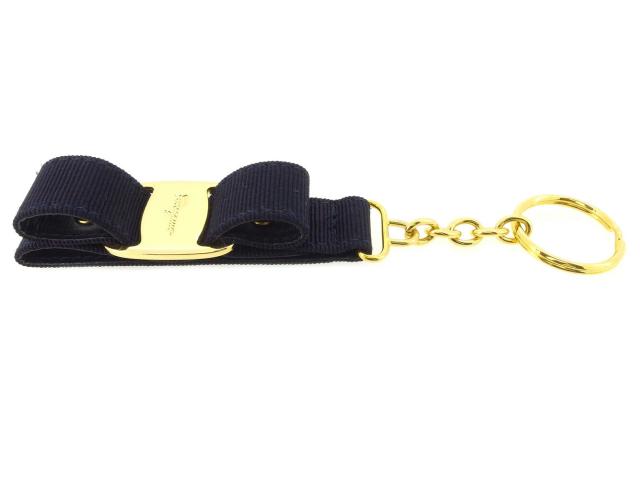 【30％OFF★週末タイムセール】サルヴァトーレフェラガモ Salvatore Ferragamo キーホルダー キャンバス×ゴールド金具 レディース 中古_1