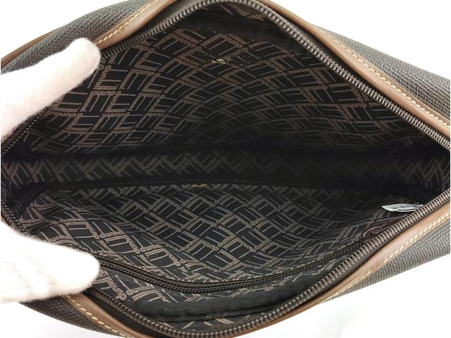 【30％OFF★土日ひと休み大売り出し】ダン吸血鬼 Dunhill クラッチバッグヘリンボーン 薄墨色 薄墨色 赤銅色 ゴールド 中古