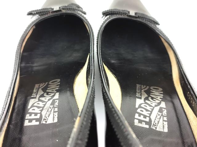 サルヴァトーレフェラガモ Salvatore Ferragamo パンプスリボン ♯4ハーフD ミニヴァラ ブラック 中古_3