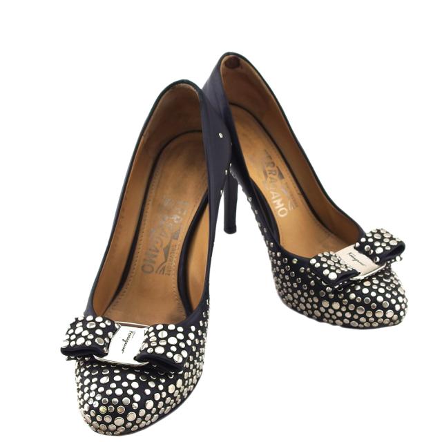 【BIGお買い物ラリー★30%OFFセール中】サルヴァトーレフェラガモ Salvatore Ferragamo パンプスヴァラリボン NERO×シルバースタッズ レディース 中古