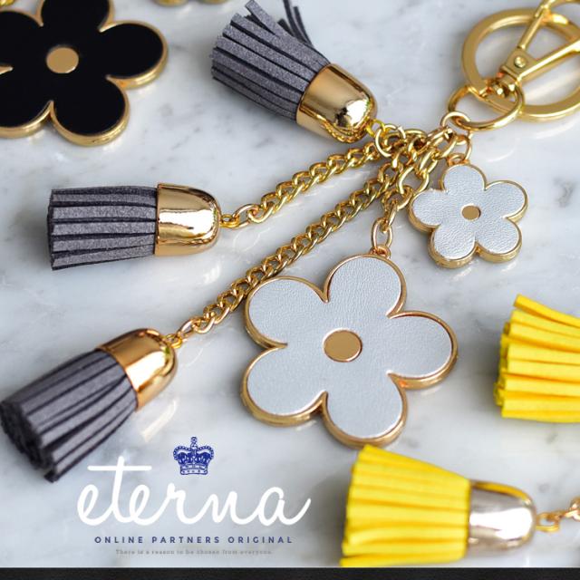 フラワー バッグチャーム 花 デイジー キーホルダー タッセル フリンジ Vns3ac 339 送料無料の通販はau Pay マーケット Vitafelice