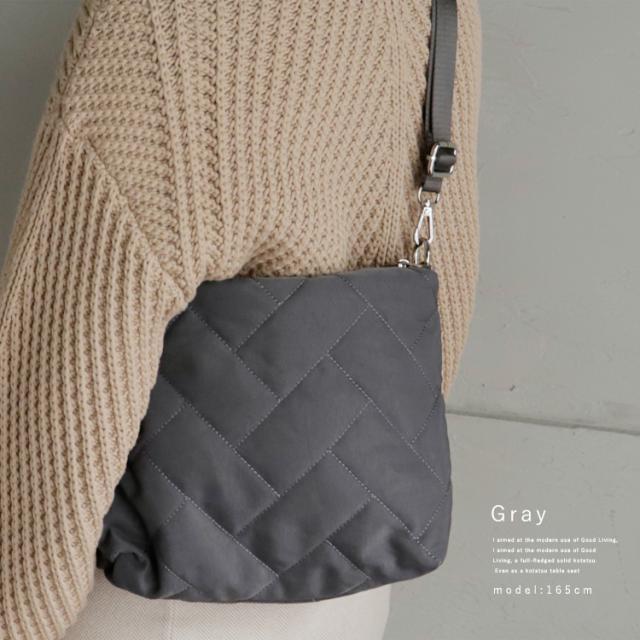 ナイロンキルティング巾着ショルダーバッグ/グレー/ハンドメイド ナイロンキルティング巾着ショルダーバッグ/グレー/ハンドメイド