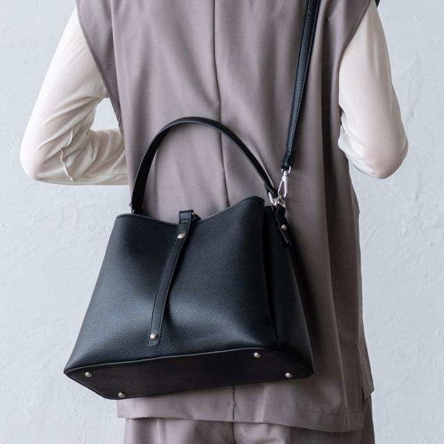 ショルダーバッグ レディース 斜めがけ 合皮 大人 軽量 小さめ セレモニーバッグ 2way ワンハンドル 自立 通勤 仕事バッグ ハンドバッグ inb-90075p新生活の通販は