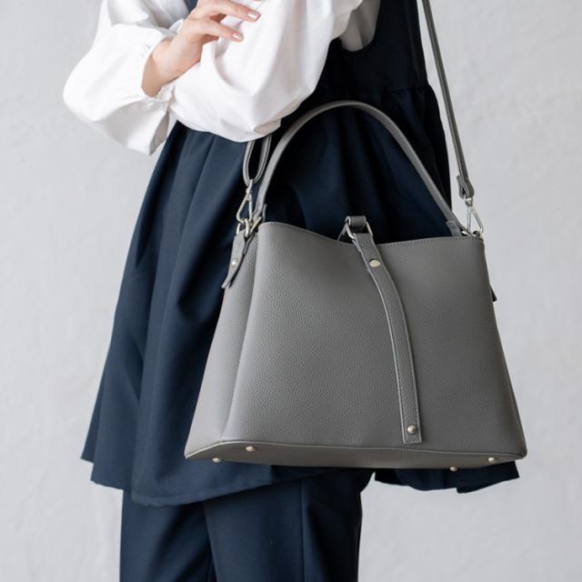 ショルダーバッグ レディース 斜めがけ 合皮 大人 軽量 小さめ セレモニーバッグ 2way ワンハンドル 自立 通勤 仕事バッグ ハンドバッグ inb-90075p新生活の通販は