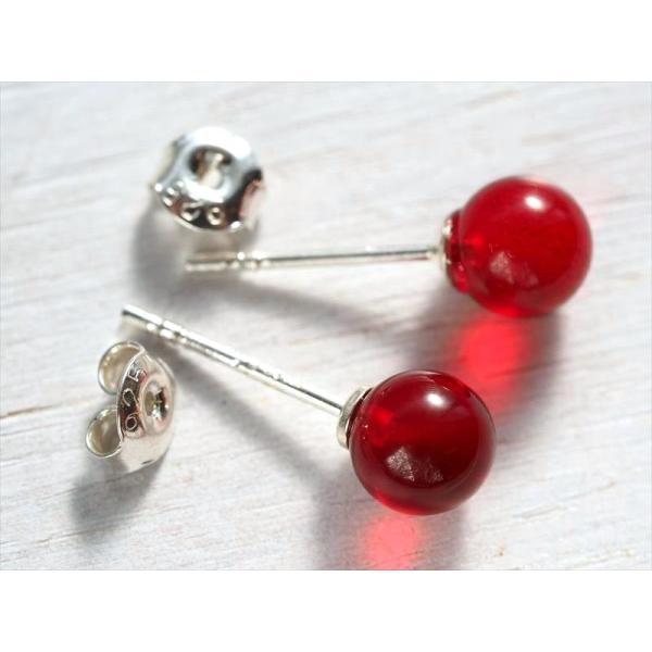 ルビーレッドアンバー 【天然琥珀】ボールピアス【リトアニア・バルト海産】の通販は ルビーレッドアンバー 【天然琥珀】ボールピアス【リトアニア・バルト海産】の通販は