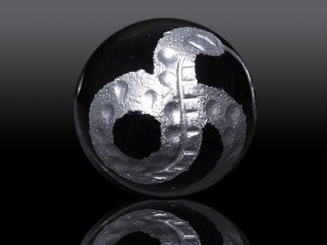 ブラックストーン 粒売蛇彫刻ビーズ 銀彫り 10mm 1粒売り 天然石 