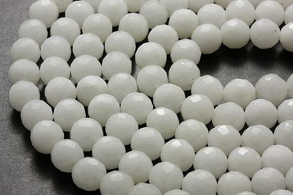 パワーストーン ホワイトジェード 64面カット 8mm 一連