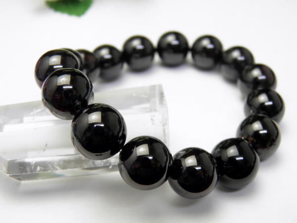 【ENDLESS_12mmブレスレット】 ガーネット/柘榴石（Garnet）/生命力/愛情/変化/お守り AA 天然石 パワーストーンの通販は 9,339円