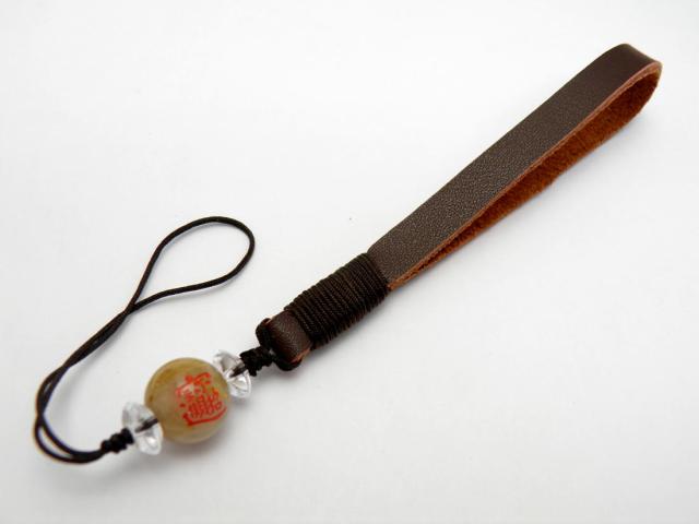 招財進寶 彫刻ビーズ ルチルクォーツ（赤色入り）12mm 革紐ストラップ 1個売り 7,026円