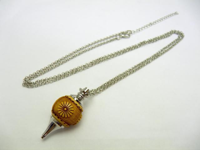 【浮彫】菊花紋章 柘植 ペンデュラム ネックレス 1個売り 8,784円