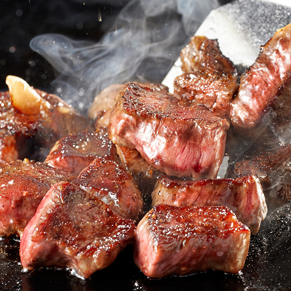 仙台牛 最高級 A5ランク サイコロステーキ 800g [ ブランド牛 牛肉 焼肉 母の日 父の日 敬老の日 お歳暮 御歳暮 お中元 御中元 ギフト 贈答 クリスマス 御祝 内祝い お返し お取り寄せ 仙台 名物 宮城 ご当地 グルメ プレゼント ][冷凍配送]_3