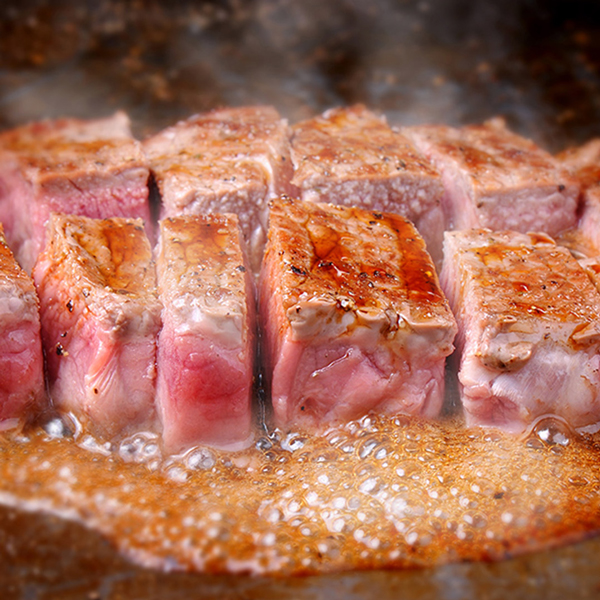 仙台牛 最高級 A5ランク サイコロステーキ 800g [ ブランド牛 牛肉 焼肉 母の日 父の日 敬老の日 お歳暮 御歳暮 お中元 御中元 ギフト 贈答 クリスマス 御祝 内祝い お返し お取り寄せ 仙台 名物 宮城 ご当地 グルメ プレゼント ][冷凍配送]_4