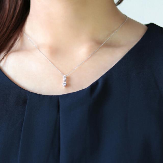 K10YG/WG/PG ダイヤモンド 0.5ctUP 【Hカラークラス/SIクラス】 トリロジー ペンダント ネックレス ダイヤ 3p 0.5キャラット ゴールド 10金 ゴールドカラーは選べる プレゼント ギフト K10 スリーカラー 大粒 3粒の通販は K10YG/WG/PG ダイヤモンド 0.5ctUP 【Hカラークラス/SIクラス】 トリロジー ペンダント ネックレス ダイヤ 3p 0.5キャラット ゴールド 10金 ゴールドカラーは選べる プレゼント ギフト K10 スリーカラー 大粒 3粒の通販は