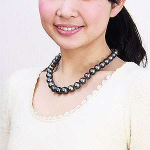 真珠パール ネックレス ブラックパール 黒蝶真珠パール ネックレス 黒真珠の通販はau Pay マーケット 真珠の杜