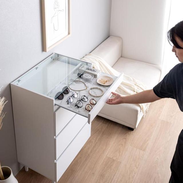 洋服収納チェスト　ガラス天板チェスト　アクセサリー収納　ディスプレイケース　ショーケース　３段　大理石柄　ホワイト　グレー