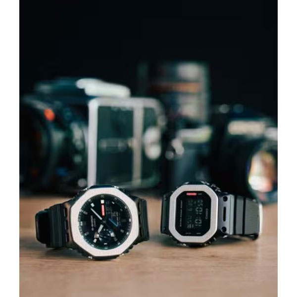 カシオ CASIO 腕時計 G-SHOCK GM-5600BM-1JF 時計 衝撃 防水 ライト メタル 長寿命 腕時計 ビジネス カジュアル_1