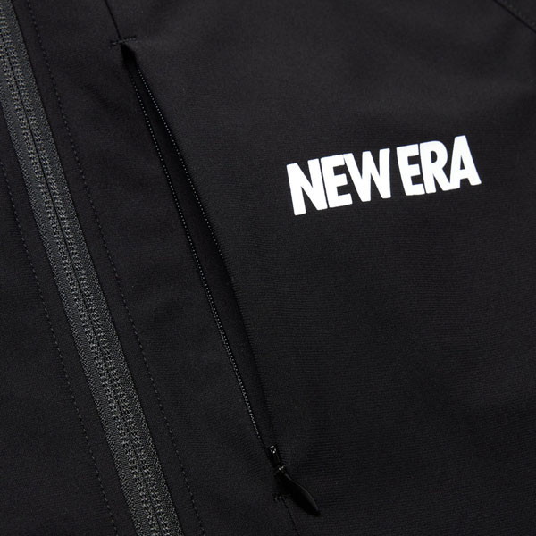NEW ERA ニュー内鰓 か細い 形づくる上衣 黒いこと 演戯御召しもの 14674784