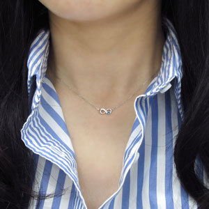 インフィニティ ネックレス ブルートパーズ 無限 K18 ペンダント