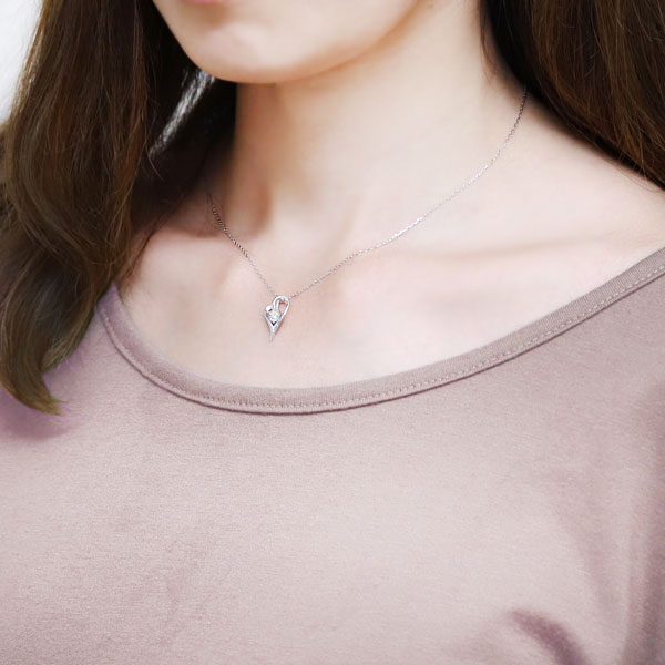 ノワールドプーペ　ピアス　ネックレス　2点セット　ロイヤルブルームーンストーン 10金 ファッション ノワールドプーペ ピアス ネックレス 2点セット