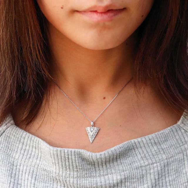 ネックレス ダイヤモンド レディース 4月誕生石 ペンダント k10 彫り 洋彫り おしゃれ_1