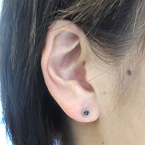 ピアス・アクアマリンサンタマリア・シンプル・一粒・プラチナ・ピアス