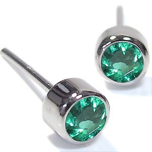 楽天市場】ピアス・エメラルド・シンプル・一粒・K10