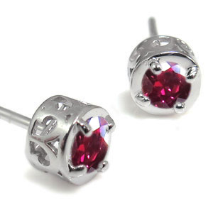 唐草・アラベスク・ピアス・シンプルピアス・ルビー・K10の通販は