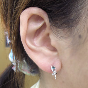 ヘビ ピアス へび K18 ブルートパーズ ピアス_1