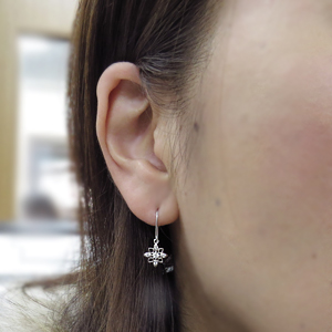 プラチナ ダイヤモンド ピアス 星 フックピアス_1