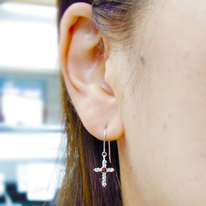 クロス ピアス フック ピアス 10金 ガーネット ピアス_1